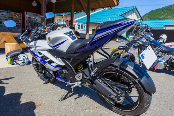 YAMAHA YZF-R15 Special Edition – Be Ambitious !!