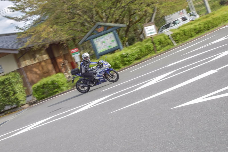 YAMAHA YZF-R15