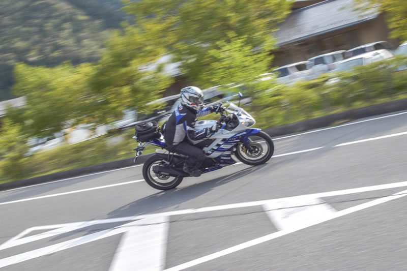 YAMAHA YZF-R15